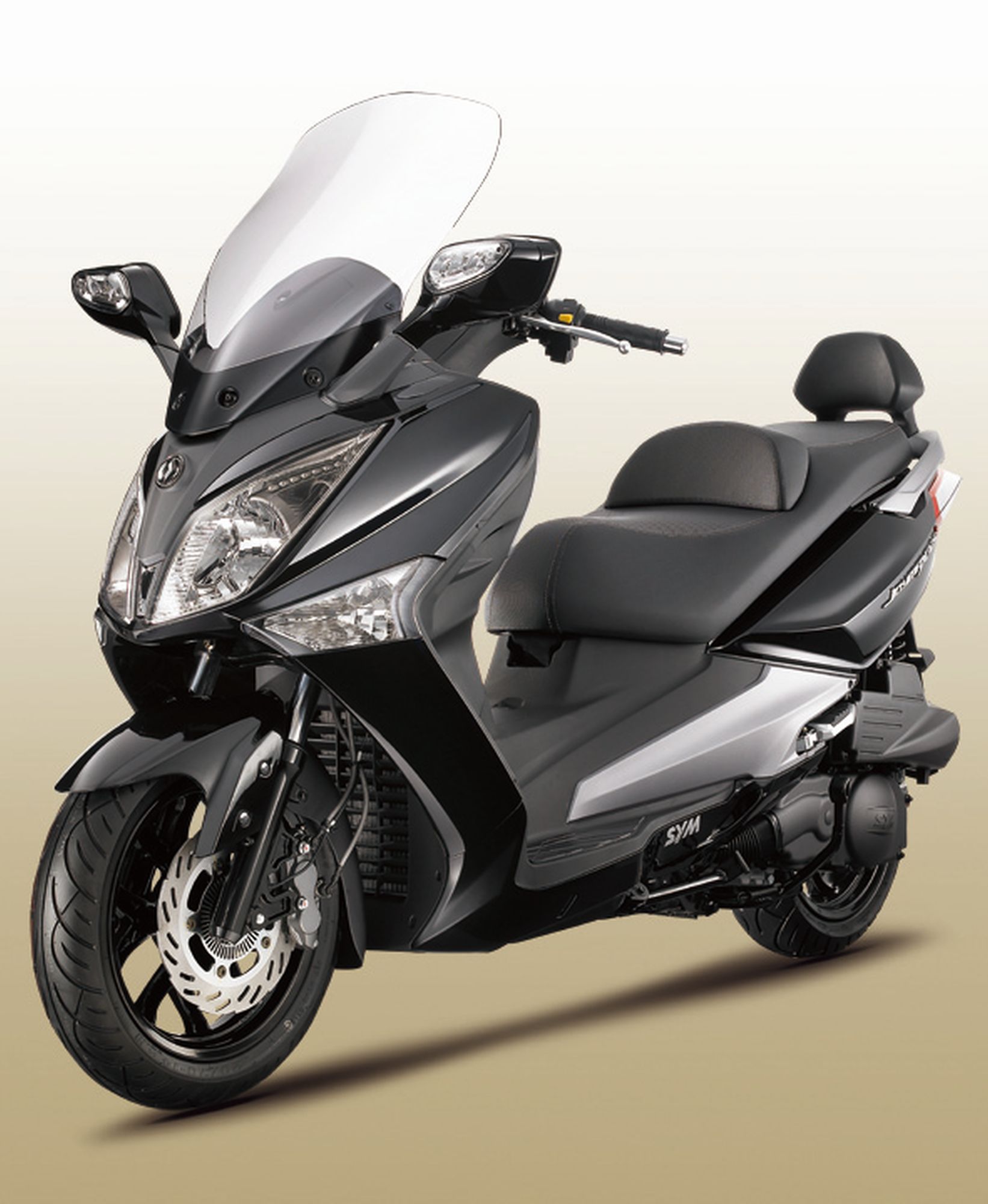 Sym GTS 125 2016 vs Sym Joymax Z+ 125 2022