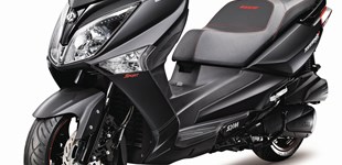 Yamaha XMAX 125 2009 vs Sym GTS 125 2016