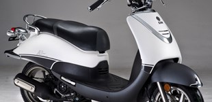 Honda PCX 125 2016 vs Sym Allo 125 2016
