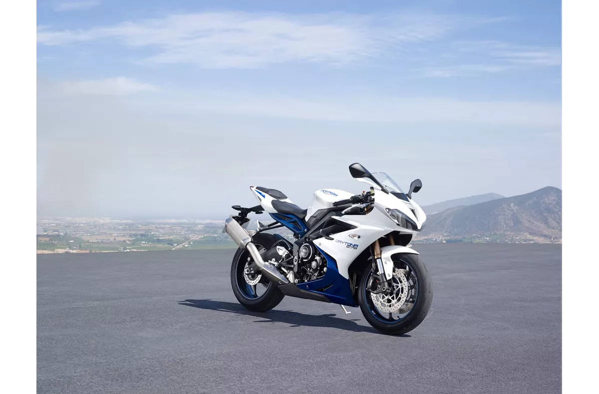 Triumph Daytona 675 Triumph Daytona 675