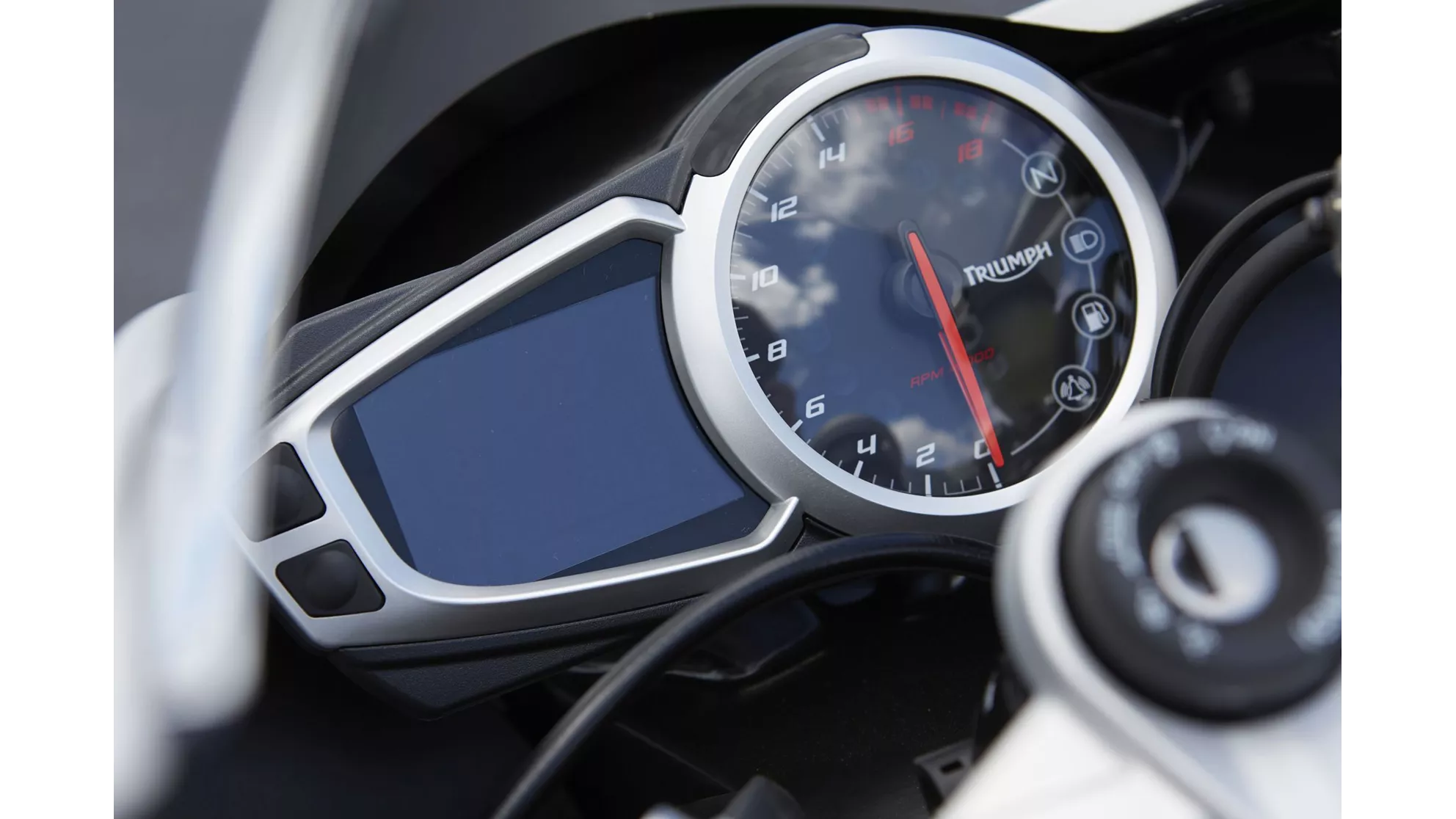 Triumph Daytona 675 - Image 8 Triumph Daytona 675 - Image 8