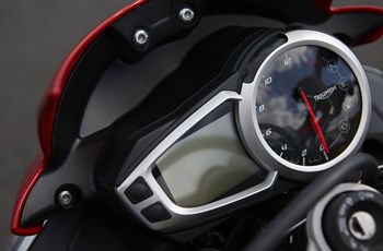 Triumph Street Triple 2016 - Bild 18 Triumph Street Triple 2016 - Bild 18