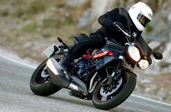 Triumph Street Triple 675 R 2016 - Bild 2 Triumph Street Triple 675 R 2016 - Bild 2
