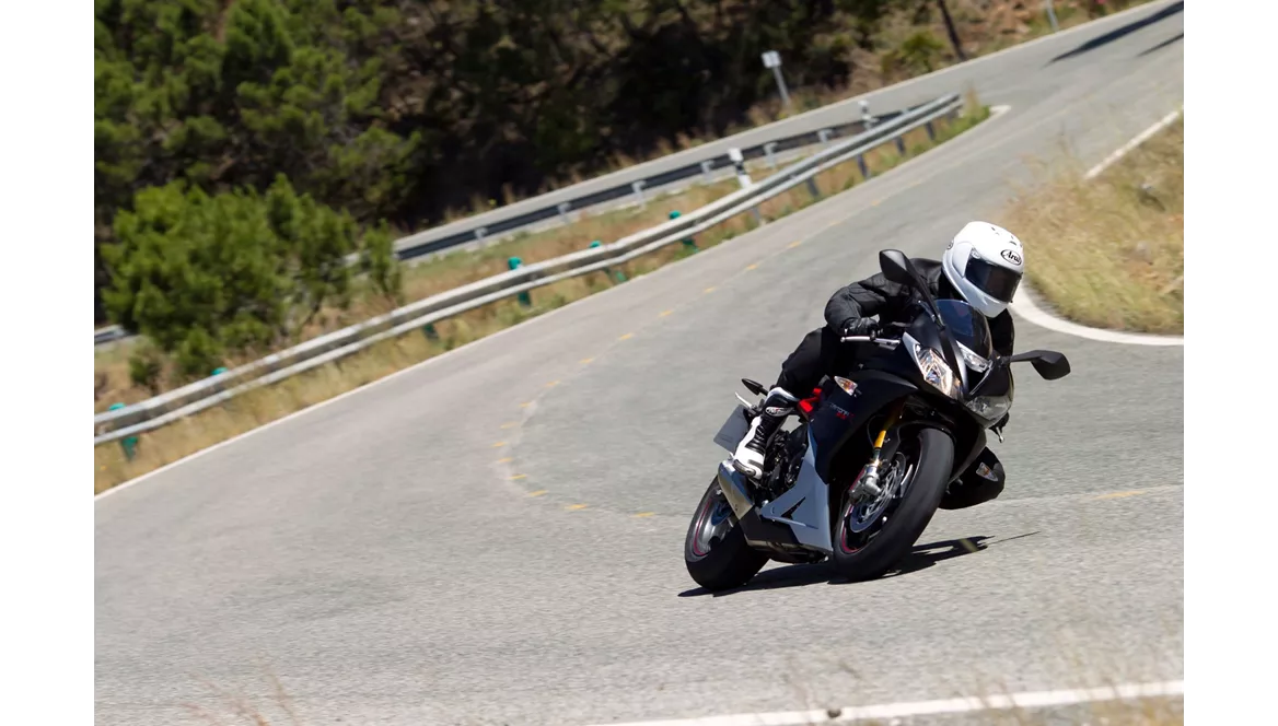 Triumph Daytona 675 R 2016 Triumph Daytona 675 R 2016