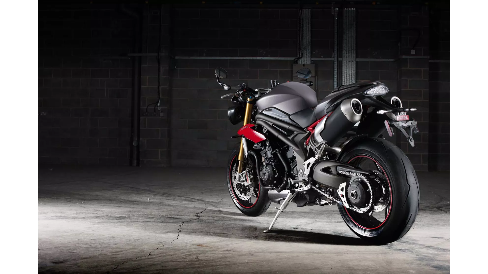 Triumph Speed Triple R - Image 16 Triumph Speed Triple R - Image 16