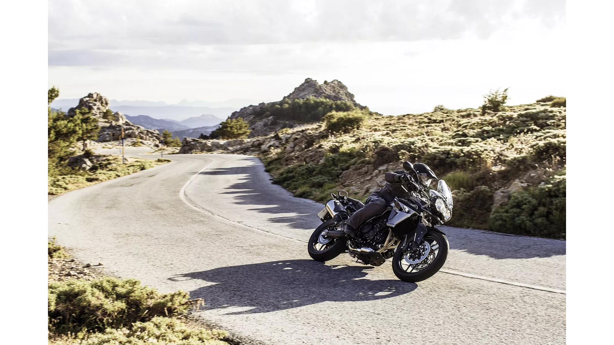 Triumph Tiger 800 XR - Image 1 Triumph Tiger 800 XR - Image 1