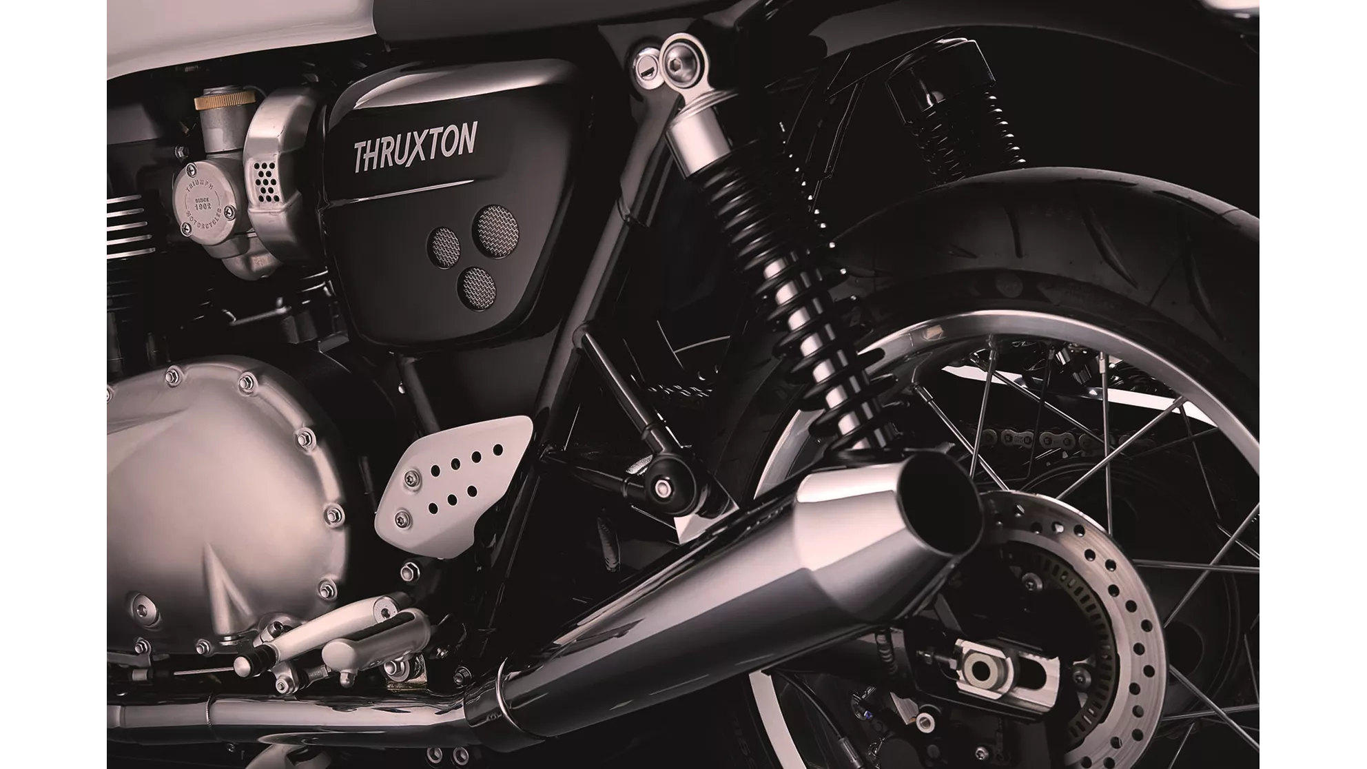 Triumph Thruxton 1200 - Image 12 Triumph Thruxton 1200 - Image 12