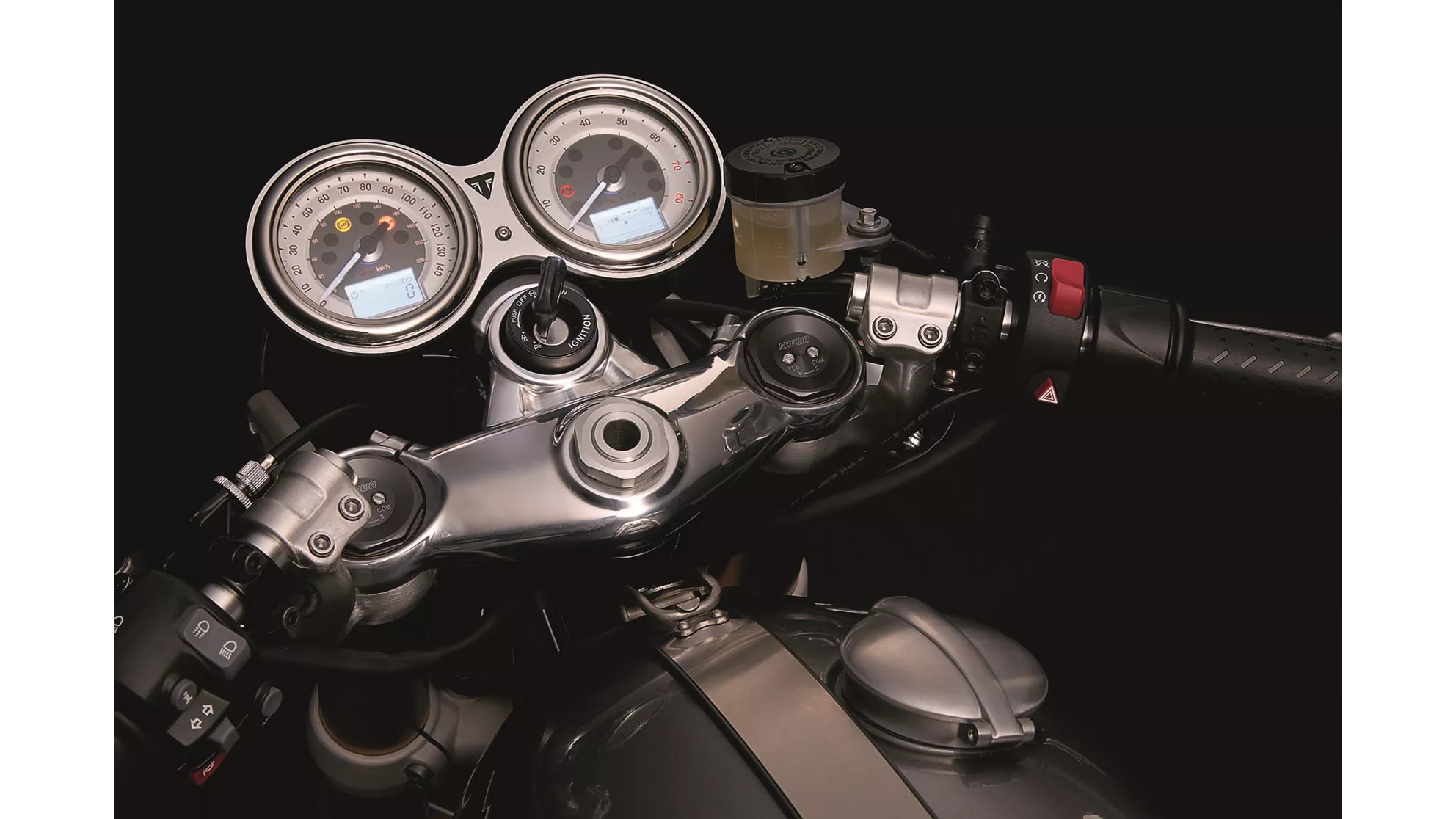 Triumph Thruxton 1200R - Image 13 Triumph Thruxton 1200R - Image 13