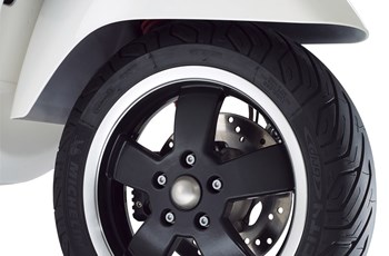 Vespa GTS 125 ie Super 2016 - Bild 5