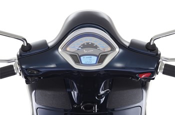 Vespa GTS 300 i.e. 2016 - Bild 14 Vespa GTS 300 i.e. 2016 - Bild 14