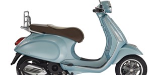 Vespa Primavera 125 i.e. 3V 2016 vs Piaggio New Fly 125 i.e. 3V 2014