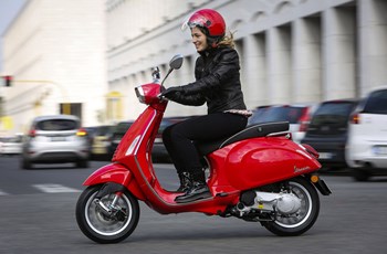 Vespa Sprint 125 i.e. 3V 2016 - Bild 12 Vespa Sprint 125 i.e. 3V 2016 - Bild 12