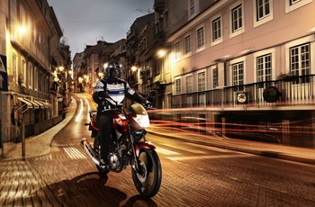 Yamaha YBR 125 2016 - Bild 2