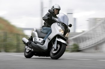 Yamaha XMAX 125 2016 - Bild 2 Yamaha XMAX 125 2016 - Bild 2