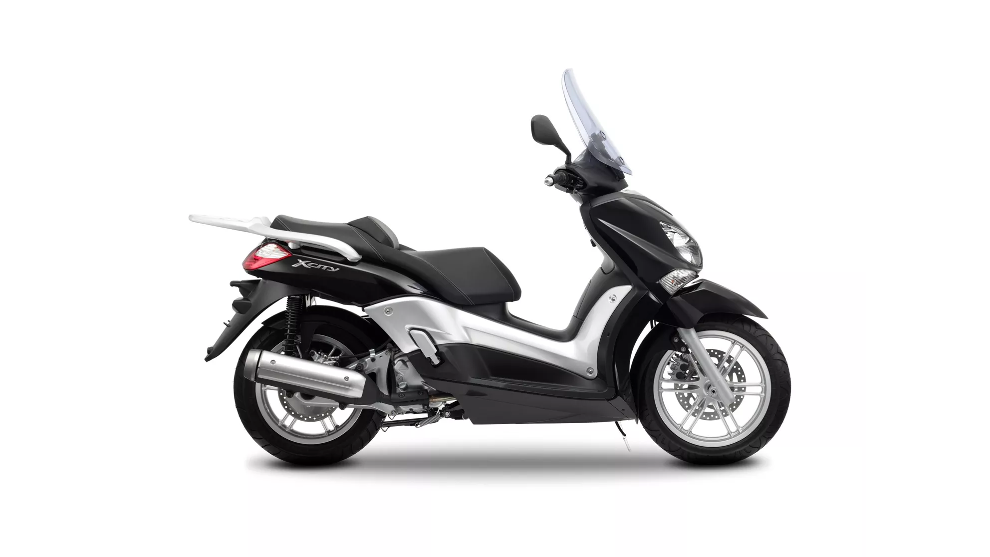 Yamaha X-City 250 - Image 14 Yamaha X-City 250 - Image 14
