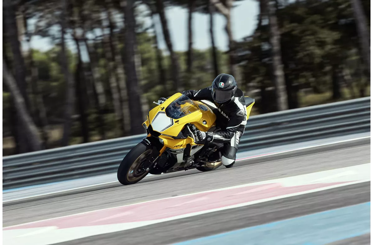 Yamaha R1 Yamaha R1