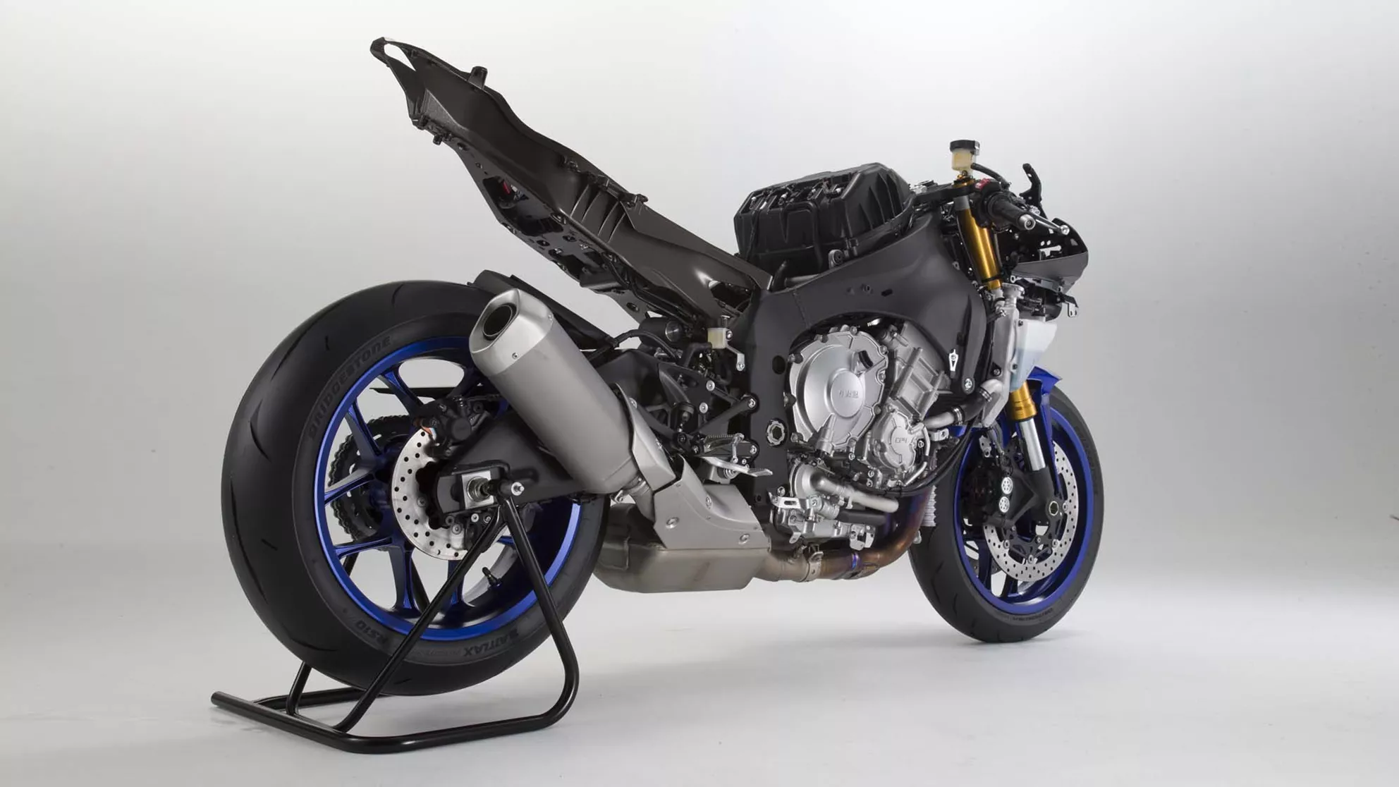 Yamaha R1 - Image 5 Yamaha R1 - Image 5