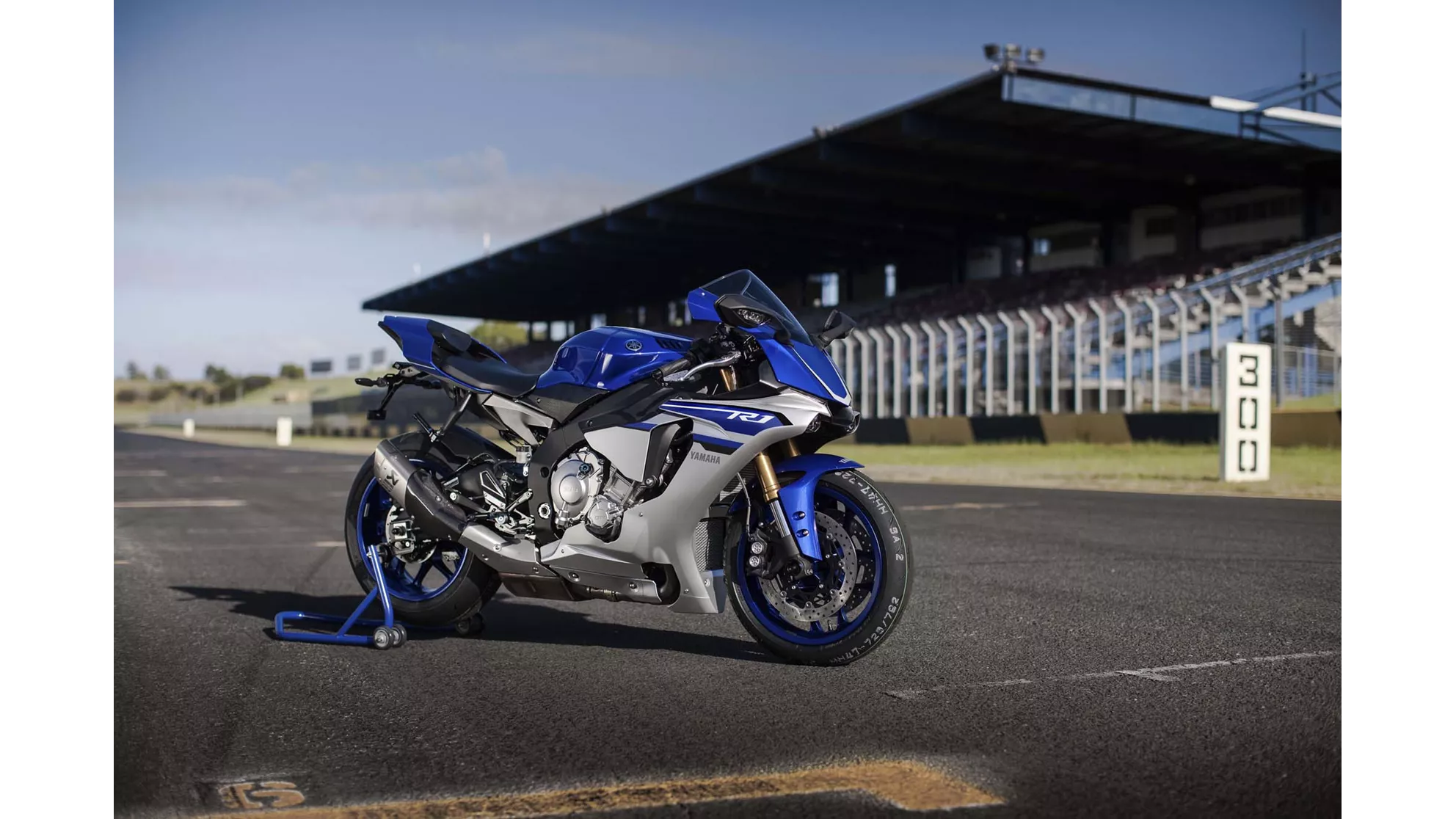 Yamaha R1 - Image 13 Yamaha R1 - Image 13