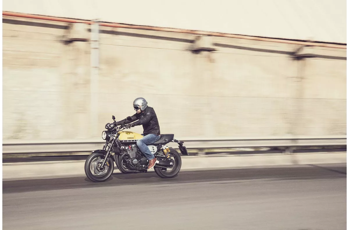 Yamaha XJR 1300 Yamaha XJR 1300