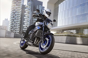 Yamaha XJ6 2016 - Bild 2 Yamaha XJ6 2016 - Bild 2