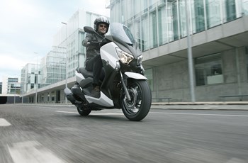 Yamaha XMAX 400 2016 - Bild 2 Yamaha XMAX 400 2016 - Bild 2