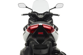 Yamaha XMAX 400 2016 - Bild 9 Yamaha XMAX 400 2016 - Bild 9