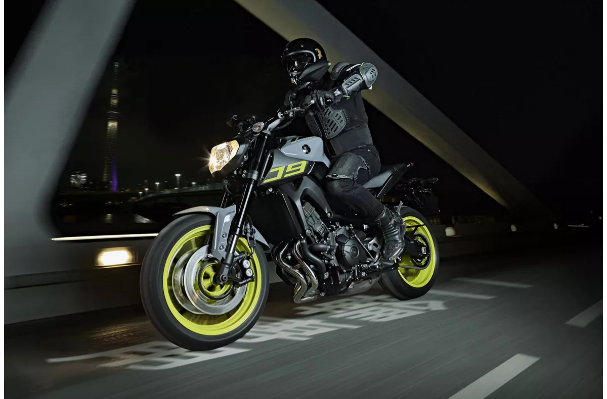 Yamaha MT-09 Yamaha MT-09
