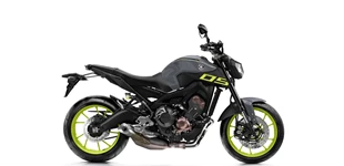Kawasaki Versys 650 2023 vs Yamaha MT-09 2016 Kawasaki Versys 650 2023 vs Yamaha MT-09 2016