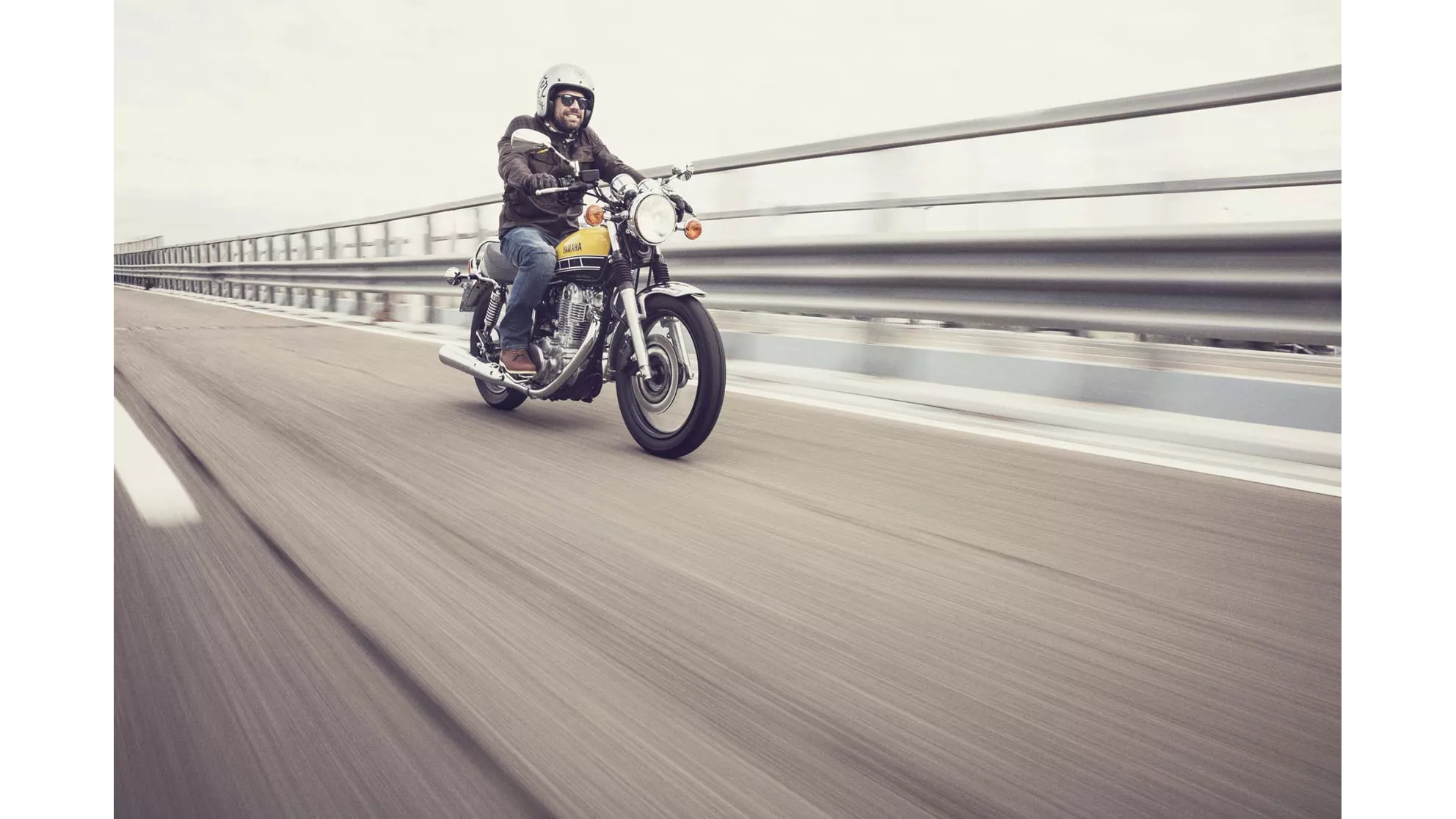 Yamaha SR 400 - Image 1 Yamaha SR 400 - Image 1