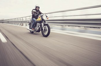 Yamaha SR 400 2016 - Bild 3 Yamaha SR 400 2016 - Bild 3