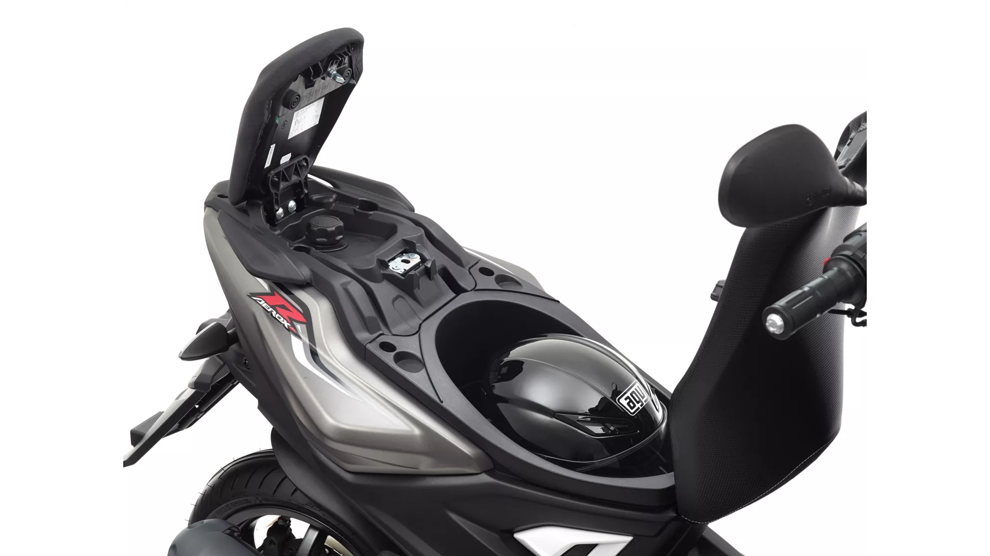 Yamaha Aerox 4 - Image 9 Yamaha Aerox 4 - Image 9