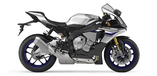 Husqvarna 701 Supermoto 2022 vs Yamaha R1M 2016