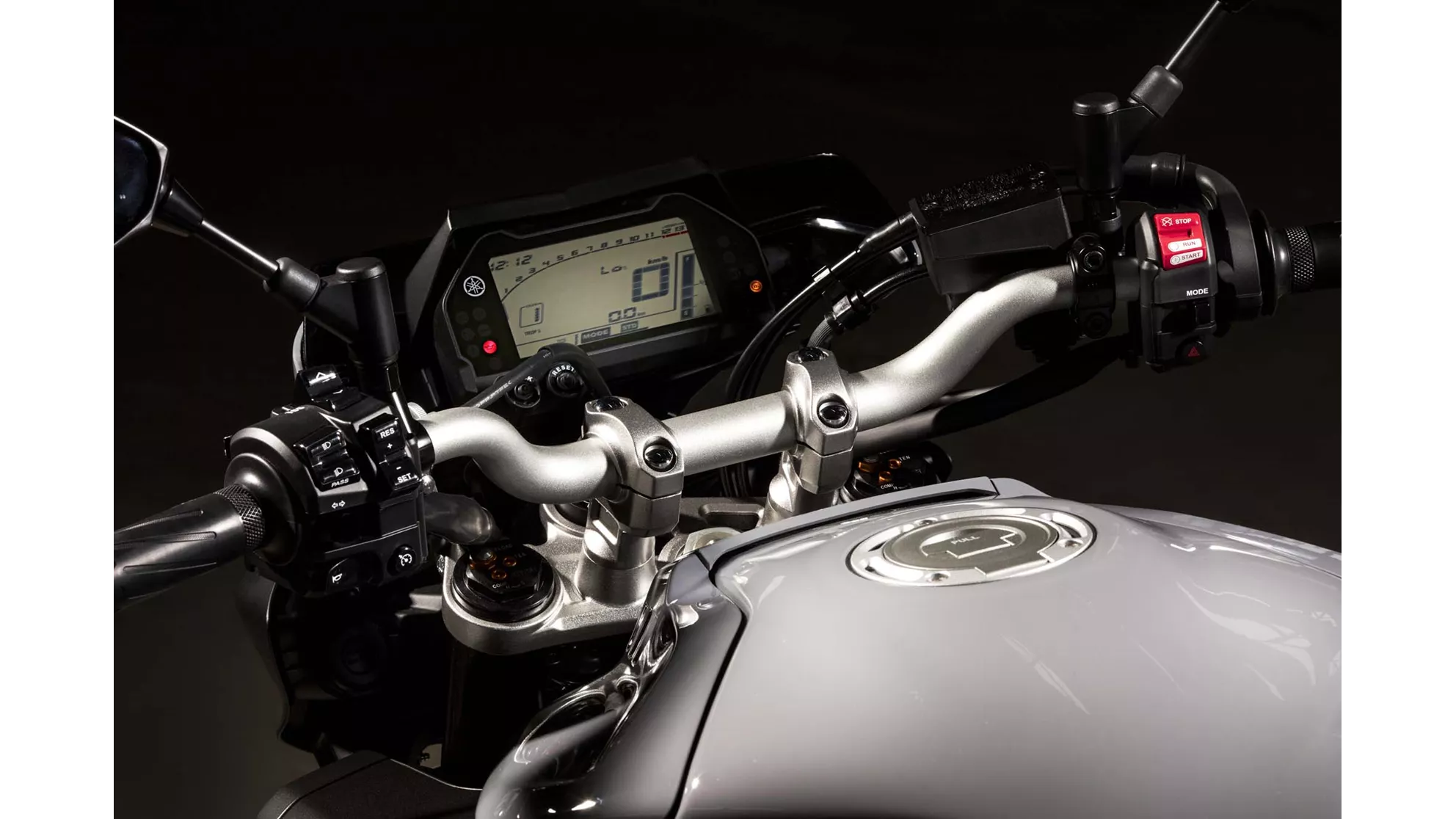 Yamaha MT-10 - Image 3 Yamaha MT-10 - Image 3