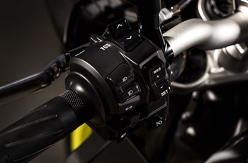 Yamaha MT-10 2016 - Bild 7 Yamaha MT-10 2016 - Bild 7