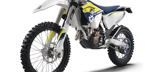Husqvarna WR 125 2006 vs Husqvarna FE 250 2016 Husqvarna WR 125 2006 vs Husqvarna FE 250 2016