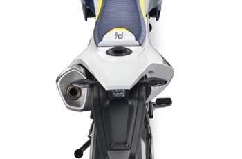 Husqvarna 701 Supermoto 2016 - Bild 6 Husqvarna 701 Supermoto 2016 - Bild 6