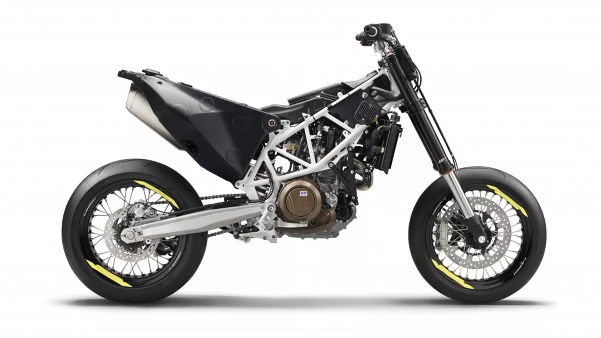 Husqvarna 701 Supermoto - Image 17 Husqvarna 701 Supermoto - Image 17