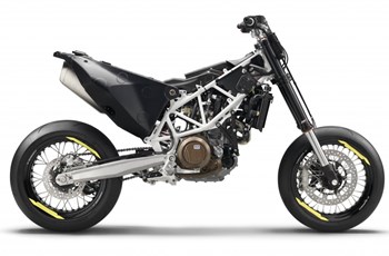 Husqvarna 701 Supermoto 2016 - Bild 20 Husqvarna 701 Supermoto 2016 - Bild 20