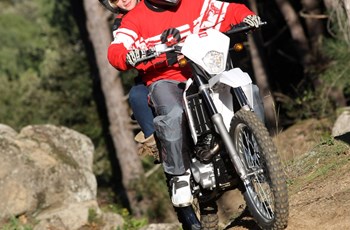 Rieju MRT Cross 125 2016 - Bild 12 Rieju MRT Cross 125 2016 - Bild 12