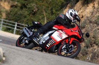 Rieju RS3 125 2016 - Bild 12