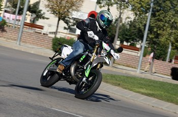 Rieju MRT Freejump 50 Supermoto 2016 - Bild 13