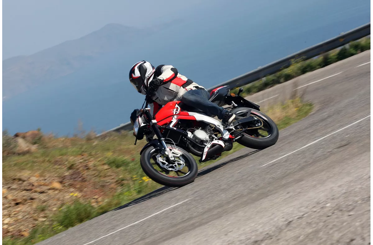 Rieju RS3 NKD 50 Rieju RS3 NKD 50