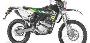 Rieju MRT 125 SM AC 2021 vs Rieju MRT Freejump 125 Cross 2016