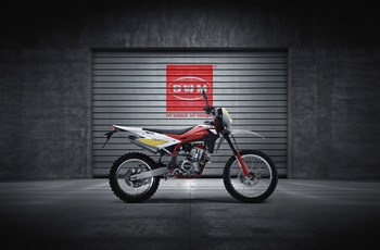 SWM RS 125 R 2016 - Bild 2