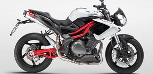 Benelli BN 302 2017 vs Benelli TNT 899 2016