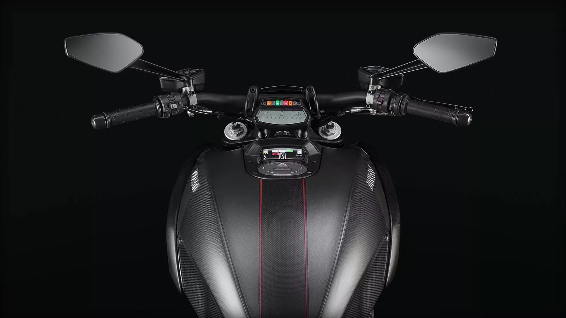 Ducati Diavel Carbon - Image 3 Ducati Diavel Carbon - Image 3