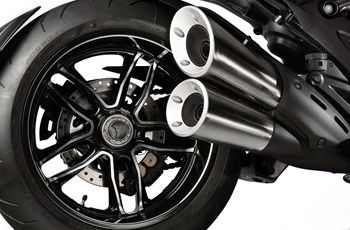 Ducati Diavel Carbon 2016 - Bild 7
