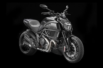 Ducati Diavel 1200 Dark 2016 - Bild 2