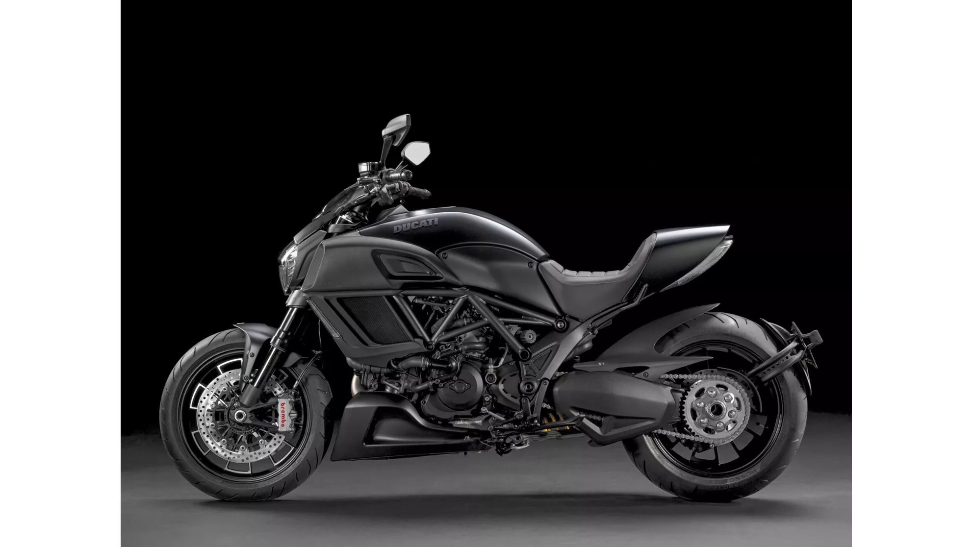 Ducati Diavel 1200 Dark - Immagine 4