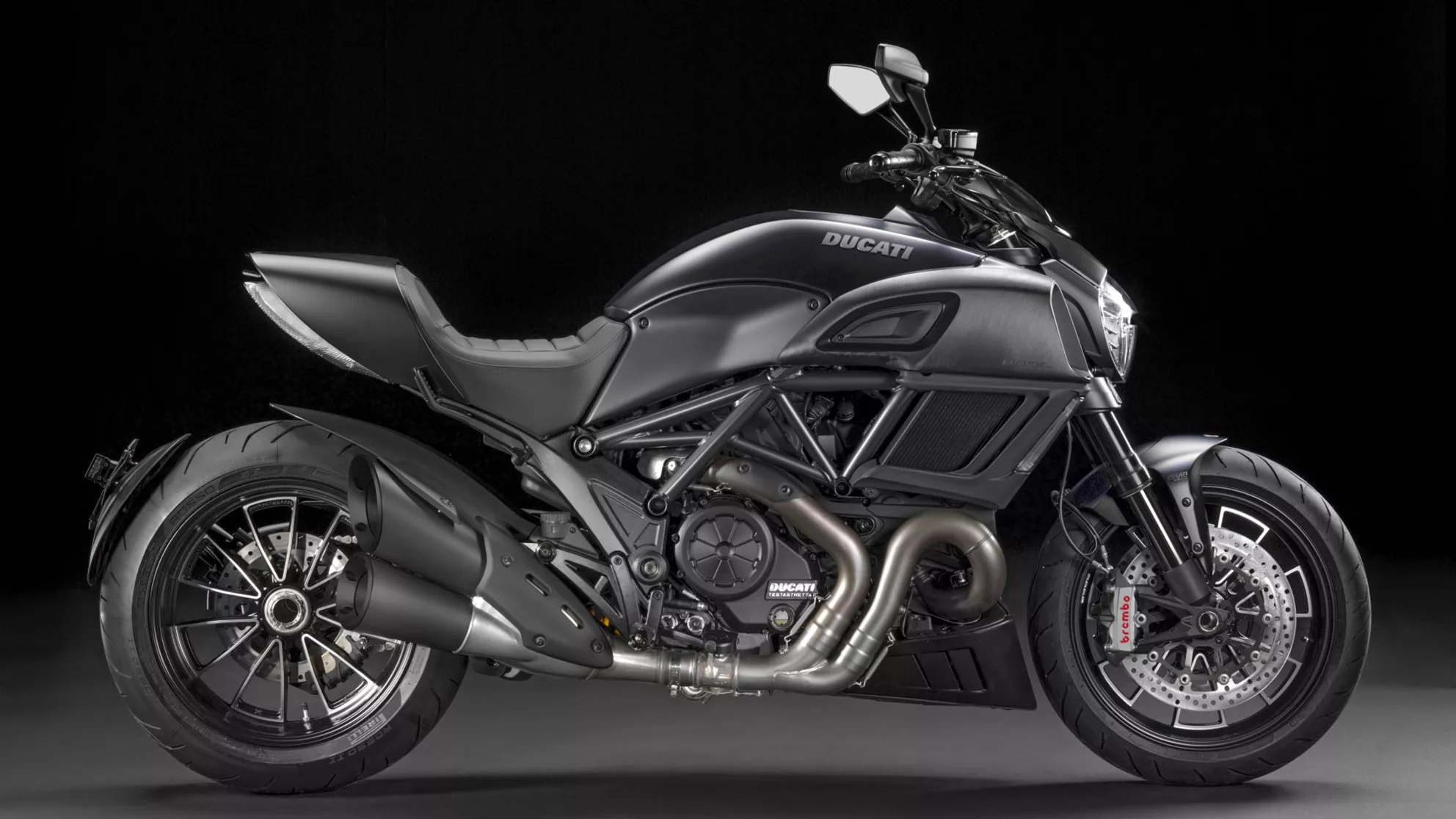 Ducati Diavel 1200 Dark - Immagine 11